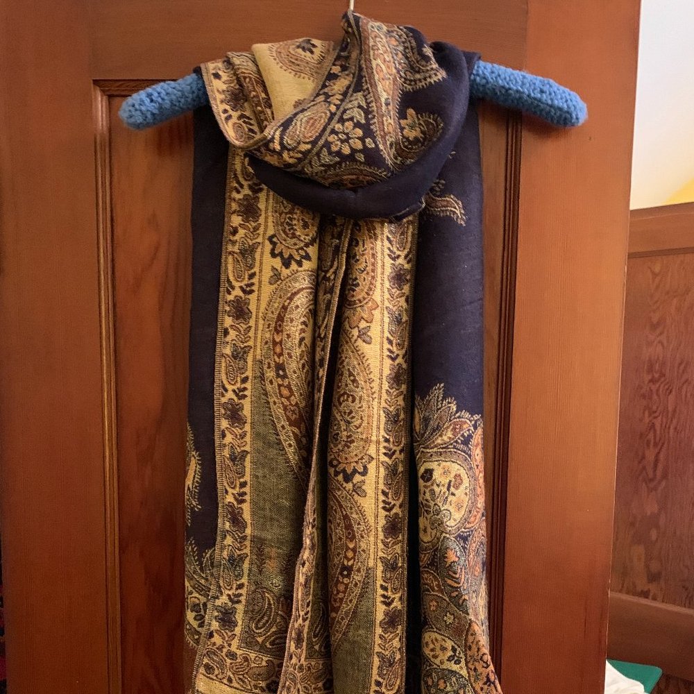 Blue and gold pashmina